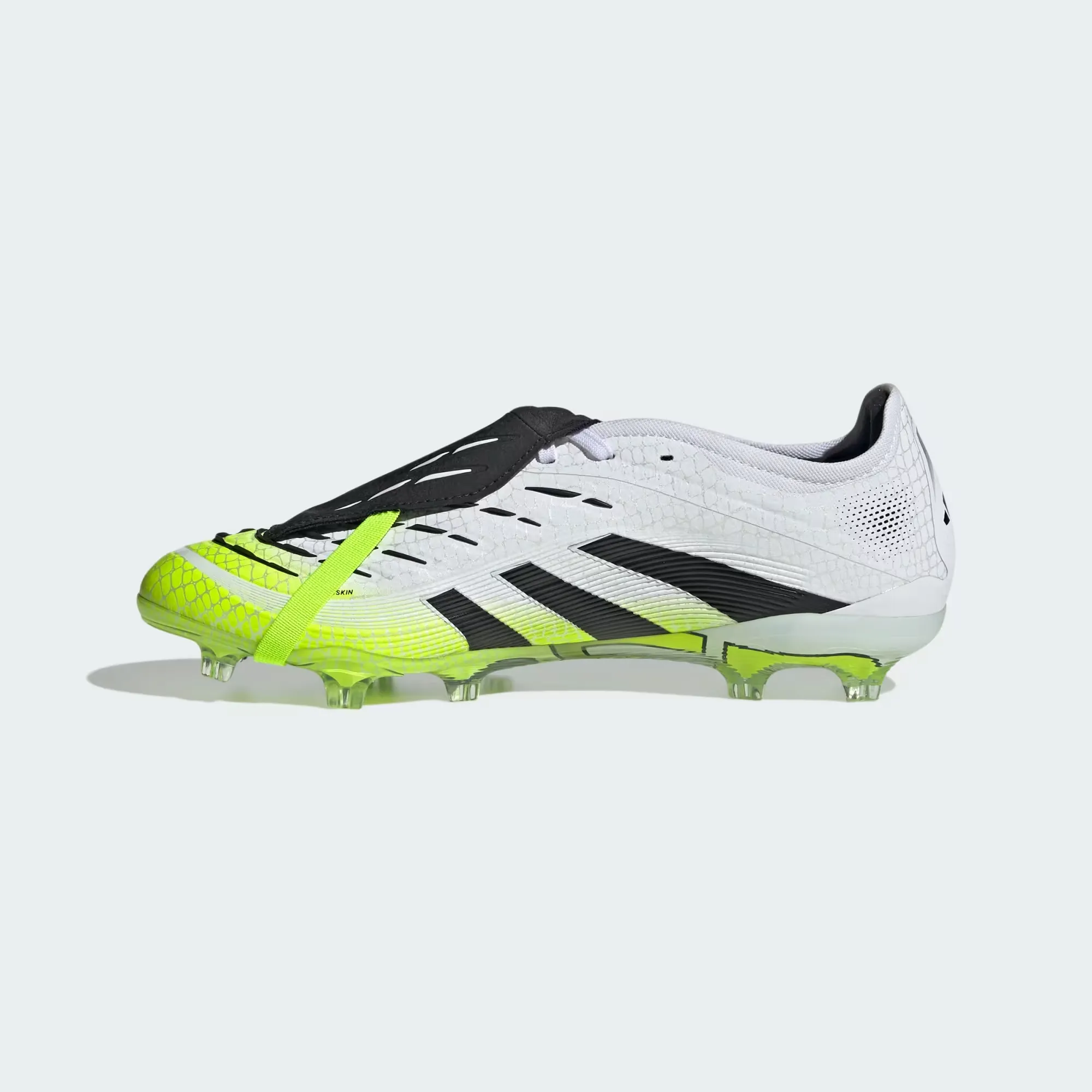 Scarpe_da_calcio_Predator_Pro_con_linguetta_ripiegabile_-_Terreni_compatti_Bianco_JS4071_06_standard_11zon