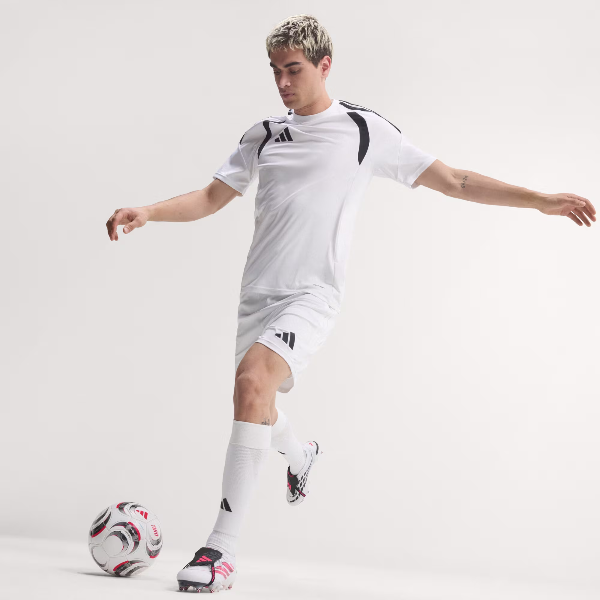 Scarpa_da_calcio_Predator_Elite_Fold-Over_Tongue_Soft_Ground_Bianco_IH4711_HM7 Scarpa_da_calcio_Predator_Elite_Fold-Over_Tongue_Soft_Ground_Bianco_IH4711_HM7