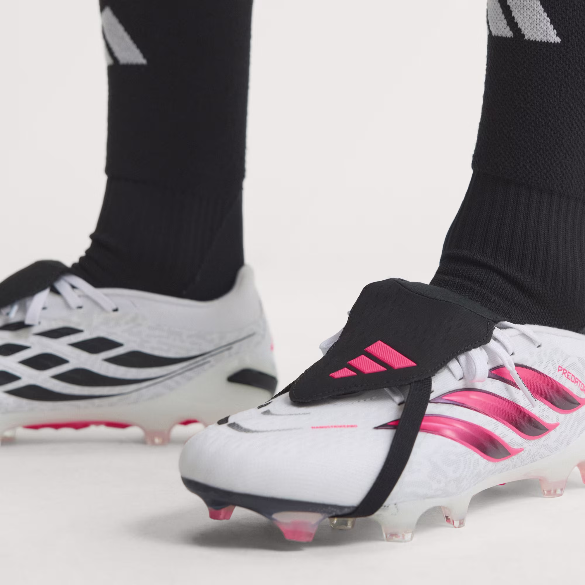 Scarpa_da_calcio_Predator_Pro_Fold-Over_Tongue_Firm_Ground_Bianco_IH7234_HM9 Scarpa_da_calcio_Predator_Pro_Fold-Over_Tongue_Firm_Ground_Bianco_IH7234_HM9