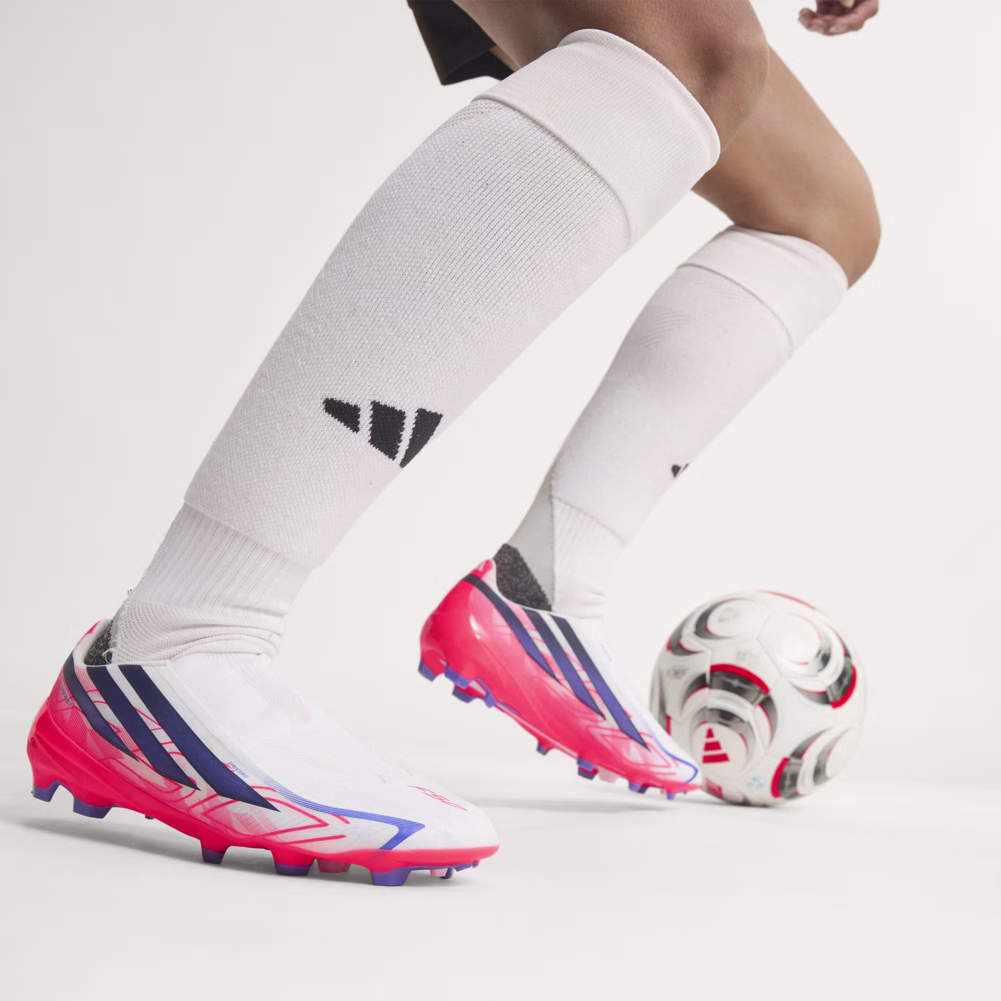 Scarpe_da_calcio_F50_Hyperfast_League_Laceless_Firm_Ground_Bianco_KJ3415_HM3_hover.tiff Scarpe_da_calcio_F50_Hyperfast_League_Laceless_Firm_Ground_Bianco_KJ3415_HM3_hover.tiff
